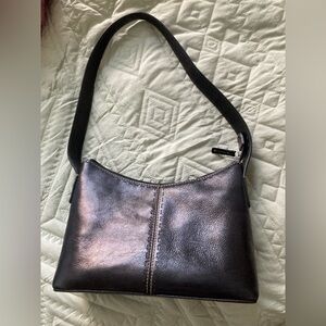 Elegant Black Leather Shoulder Bag